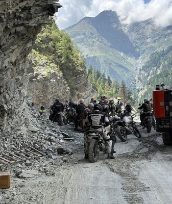 Cliffhanger road India