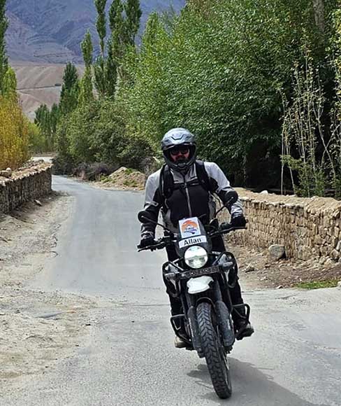 High Passes Himalayan Moto Tour With UmlingLa