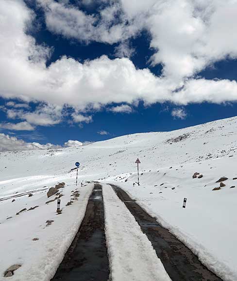 best himalayan motorcycle tours